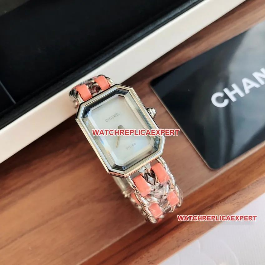 Chanel1:1super white mother-of-pearl dial pink leather chain braceletcaseback live photo