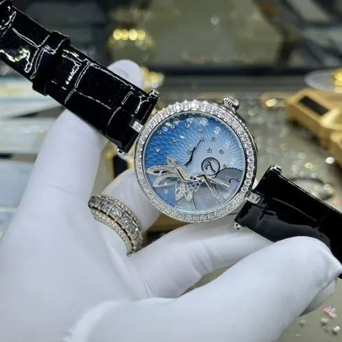 Top-tier watch Van Cleef & Arpels ladies blue dial black belt fairy series leather strap watch movement picture