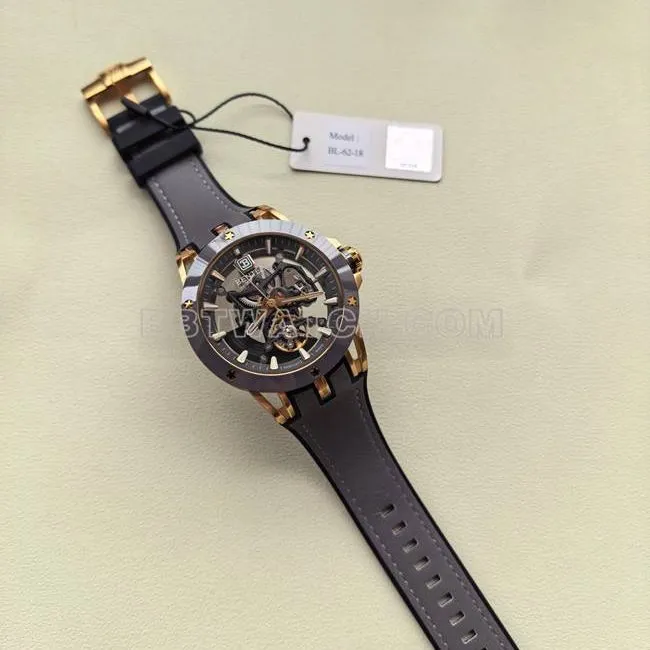 1:1replica watch Bentley BL-62 peak gray rubber braceletfront live photo