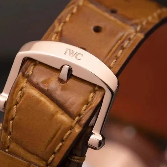 IWC women's watch Portofino top-tierladies' watch front view