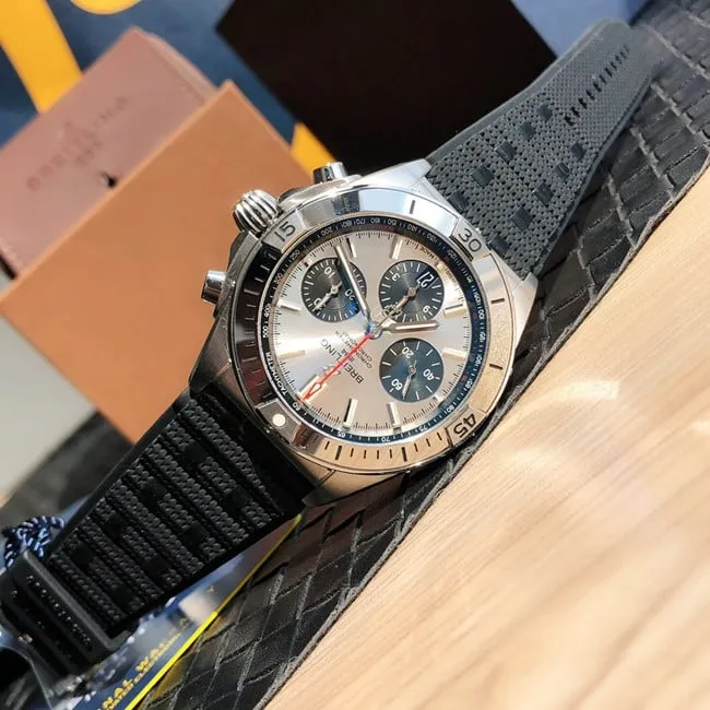 top-tier replicaBreitlinghigh-quality watch automatic movementchronograph series men's white dialrubber strapmovement picture
