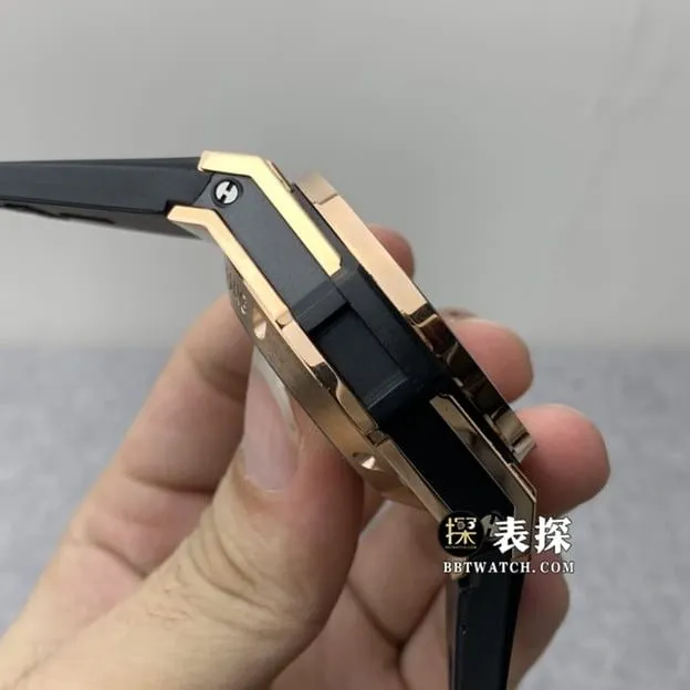 BIG BANGHublot1:1replica watch matte black hollow plate with diamond rubber model 421.OX.1180.RX.0904bracelet picture