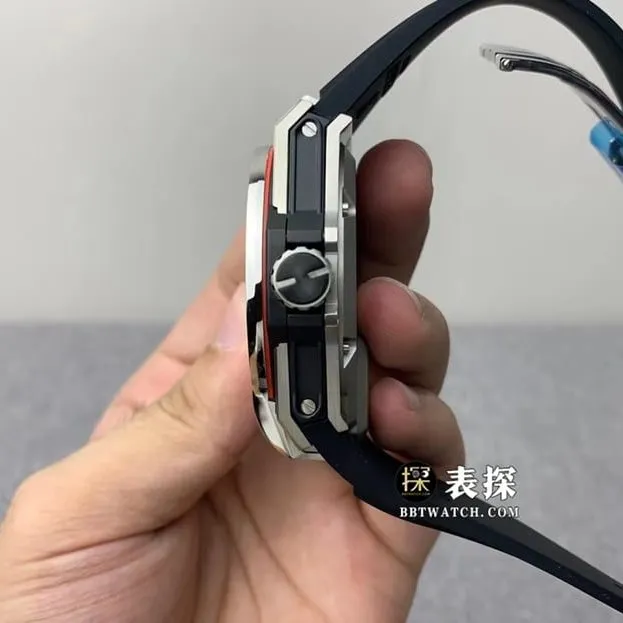 Hublot1:1replica watch hollow panda dial tourbillon rubber model 909.NX.1120.RXmovement picture