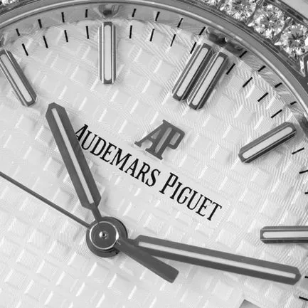 8F factory Audemars Piguettop-tierhigh-quality watch women's white dial 34mm automatic movement Royal Oaksteel bracelet watch side view