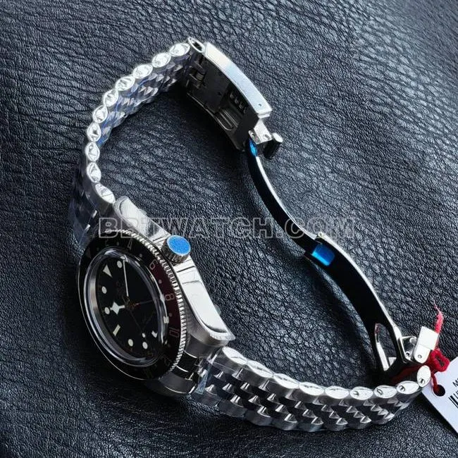 3CF factory collectible watch Biwan Tudorblack dial black red circle steel braceletclasplive photos