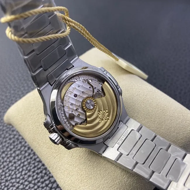 PF factory top-tier replicaPatek Philippe 7018 sports elegant series women's Nautilus side view