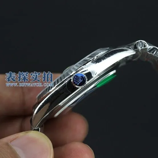 jvsRolex blue log watch weight