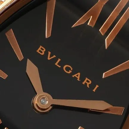 BV factory top-tier watch Bvlgari women's black dialceramicbraceletquartz watch detail shots