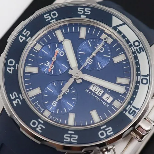 Side view of the Universal collectible watches Aquatimer series watch