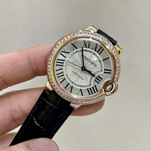 top-tier watch Cartier men's white dial black belt 18Krose gold South African real diamond leather strap mechanical watch side view