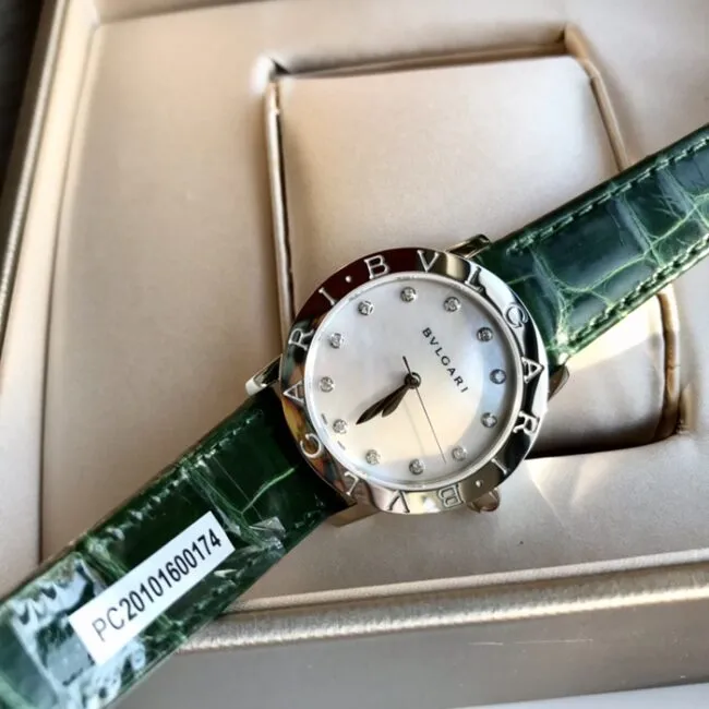 top-tier watch Bvlgari women's white dial green strap elegant fashion leather strap watch back cover picture