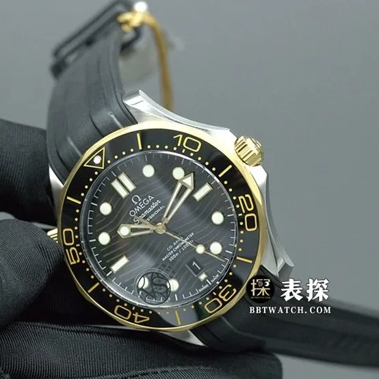 VS factory Seamaster Omega collectible watches luminous black disk ripple pattern rubber models 210.22.42.20.01.001