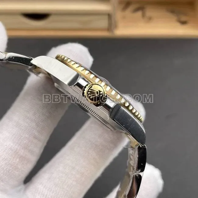 Rolex1:1replica watch VS FactorySubmariner41mmblack dial3235mechanical movement gold steel bracelet model weight live photos