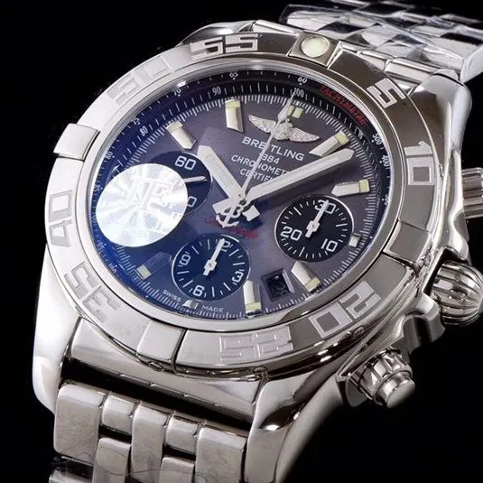 Breitlingtop-tiersuper watch aviation chronograph series AB011011 men's steel bracelet gray plate mechanical watch clasp picture