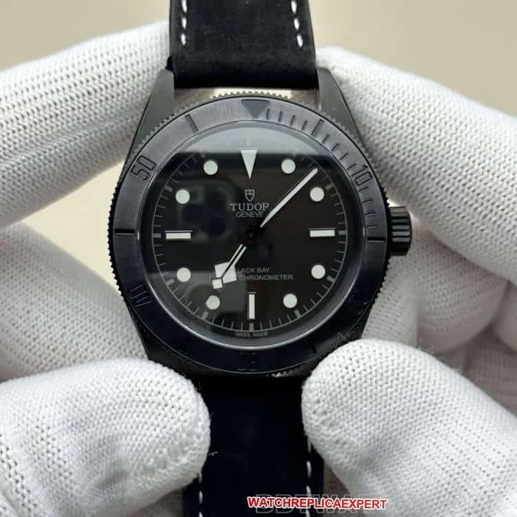 GRTudor Biwan top-tier 1:1super cloneblack dialleather strap model M79210braceletlive photos