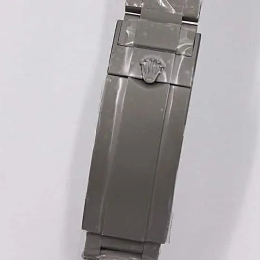 Rolexreplica watch SUBSubmariner back diamond customized version watch side view