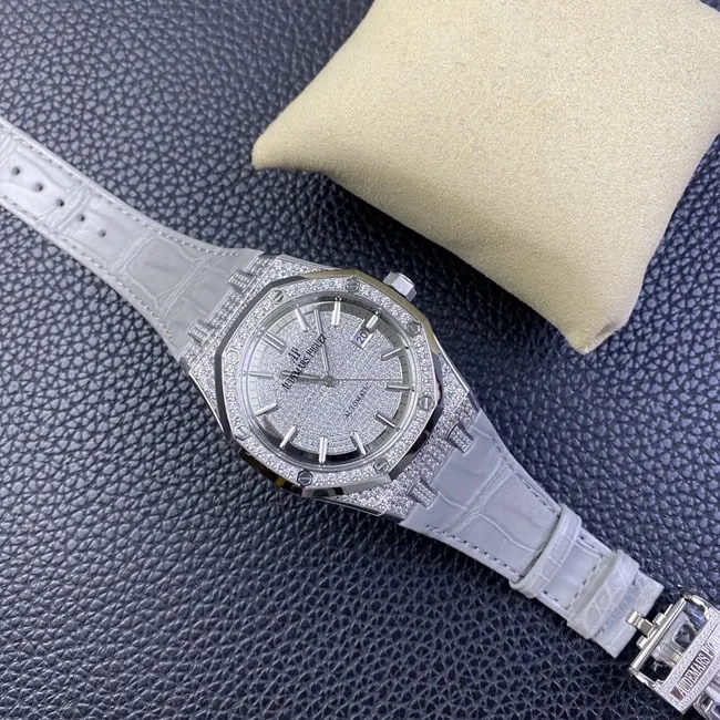 Audemars Piguettop-tier watch men's white dial gray belt Royal Oak series fully automatic movementleather strap front view