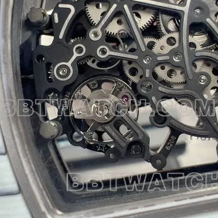 Richard Mille collectible watch R factory hollow plate white case black rubber model RM061front live photo