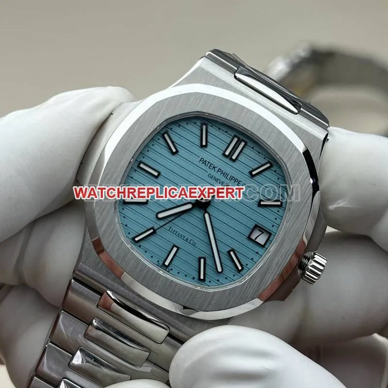 Patek Philippetop-tier watch BBF factory Nautilus Tiffany blue dial324movementsteel bracelet model front live photo