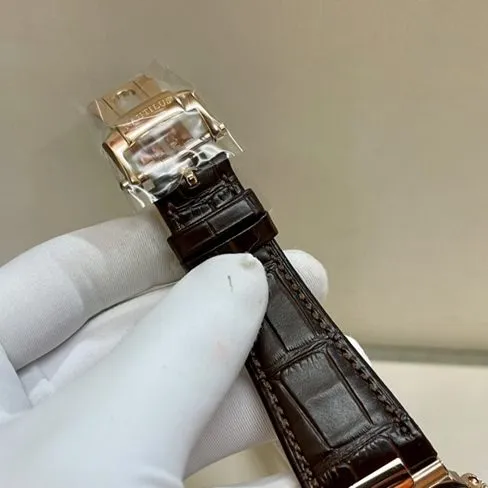 Patek Philippetop-tier watch men's white dial brown belt Nautilus series watch front view