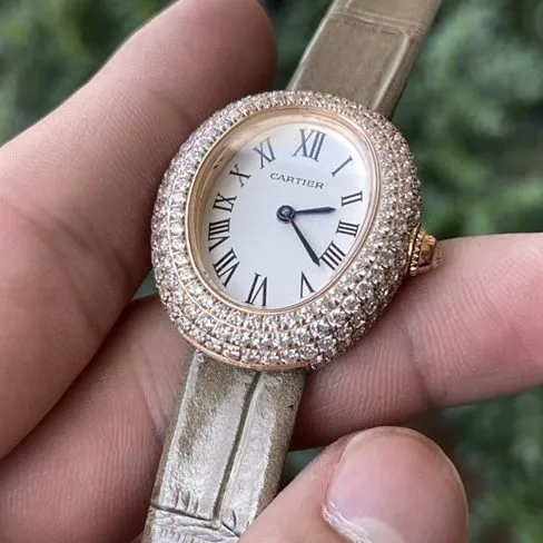 Top copy watches Cartier bathtub series women's quartz belt watch buckle figure