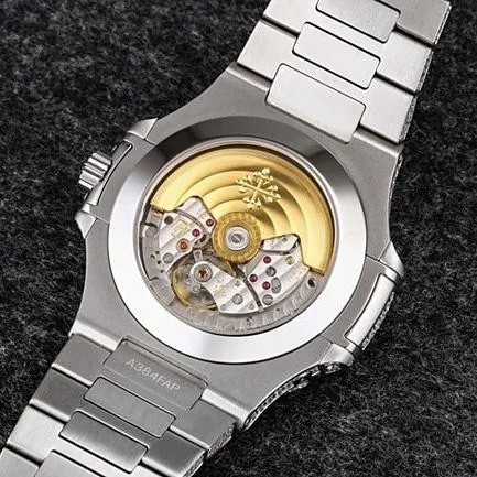 R8 factory top-tier watch Patek Philippe baby's breath series men's white dialsteel bracelet automatic movement watch side view
