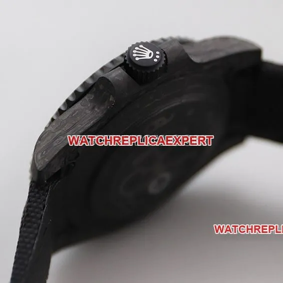 VS FactoryRolexSubmarinertop-tier replicablack dial carbon fiber yellow ring leather strap model braceletlive photos
