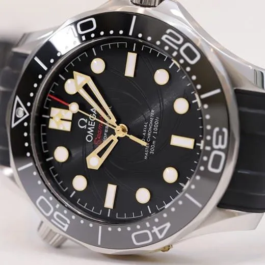 OR factory Omegatop-tier watch 42mmSeamaster300 men's black dialrubber strap watch movement picture