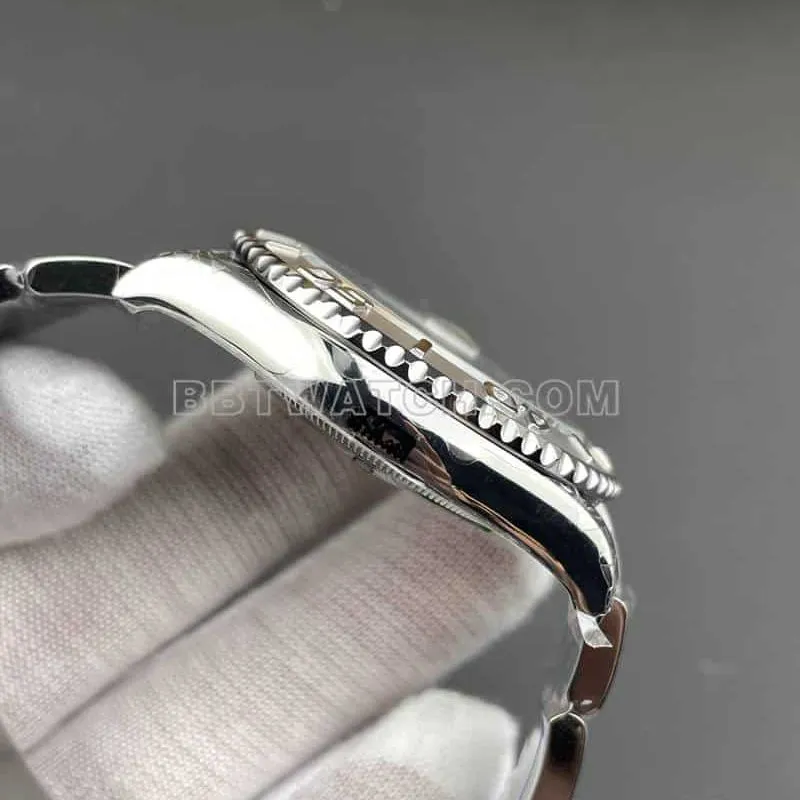 VSRolex Yacht-Master 1:1super gray plate 126622front live photo