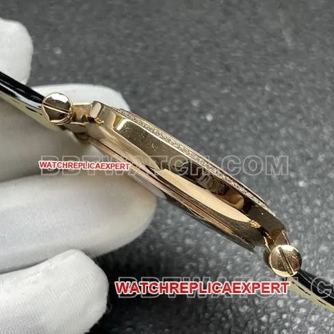 Franck Muller top-tier watchquartzABF factory black dial gold diamond bezel black leather braceletside live photo