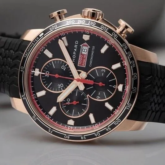 watch ChopardV7 factory racing series rose goldblack dial boutique men's mechanical watch side view