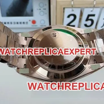 1:1replica watch VS FactoryRolexDay-Dategreen dialrose goldsteel braceletbraceletlive photos