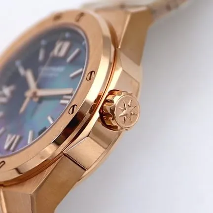 top-tier replicaChopardsuper watch men's blue dial gold steel braceletautomatic movementALPINE EAGLE series 41mm watch side view