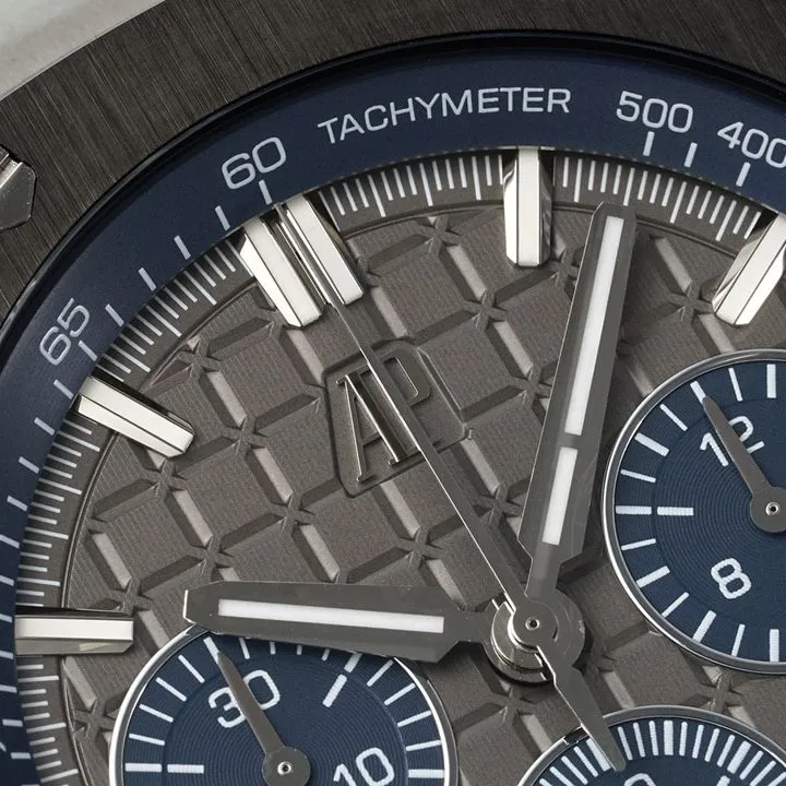 APF offshore Audemars Piguet1:1replica watch gray plate rubber model 26420IO.OO.A009CA.01 side view