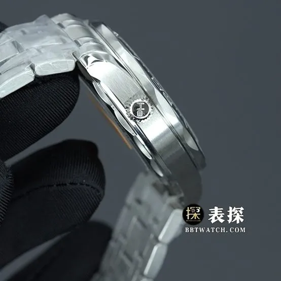 VS FactoryOmegaSeamaster 300m watch men's black dialsteel bracelet picture and price caseback live photo