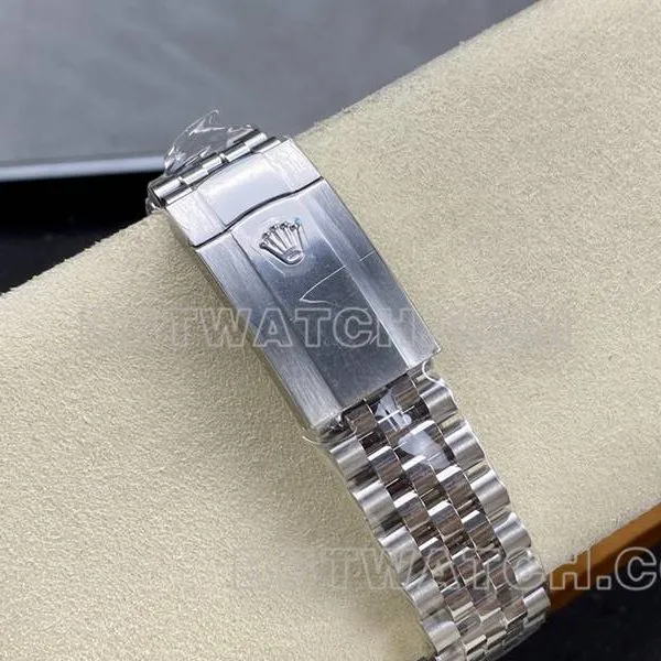Rolex1:1replica watch ARF Factory log 41mm aperture white dial3235steel bracelet front live photo