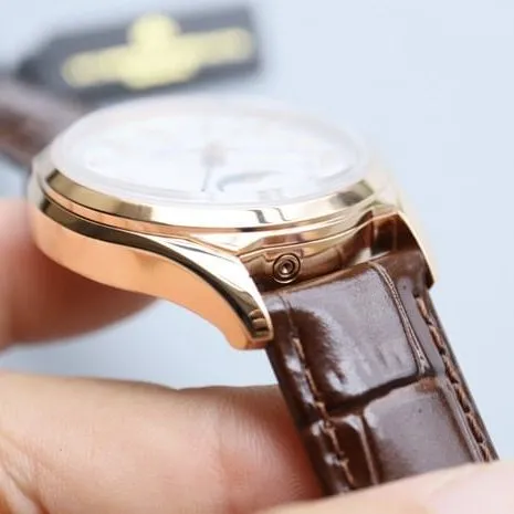 top-tier replicaVacheron Constantinhigh-quality men's white dial brown belt full date display series automatic movementleather strap watch movement picture