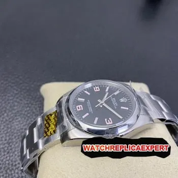 Swiss Rolex watch pricing: quality
