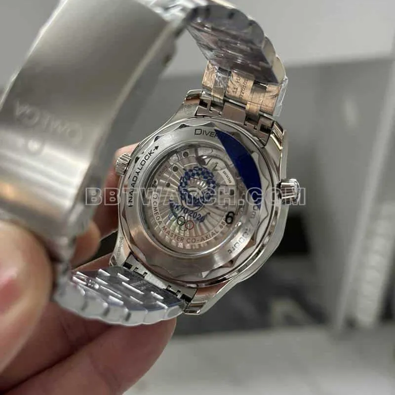 VSOmegaSeamaster1:1super clonewhite dial522.30.42caseback live photo