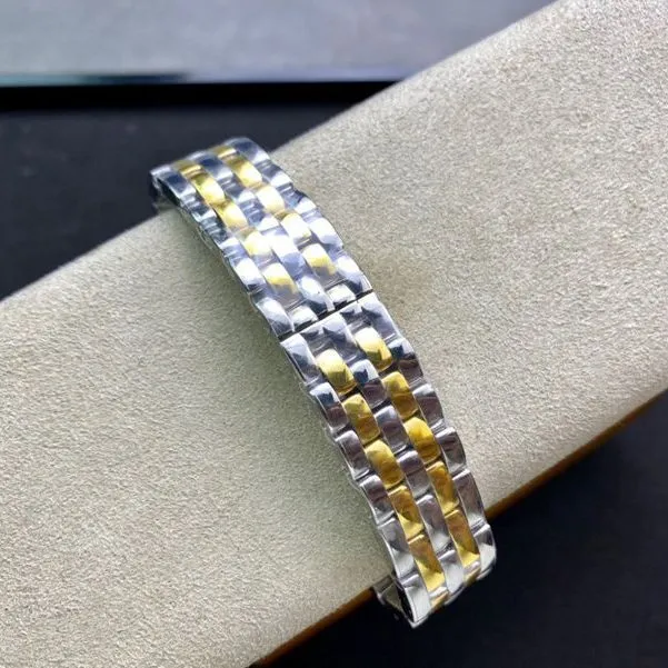 Cartiertop-tier watch cheetah series ladies quartz gold steel bracelet watch back cover picture