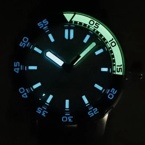 top-tier watch IWC ocean series white hour hand black rubber strap watch side view