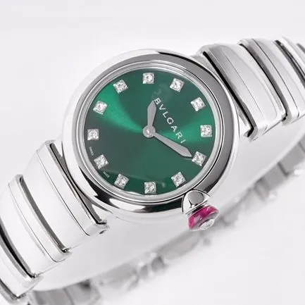top-tier replicaBvlgari women's green dial18krose goldsteel braceletLVCEA series quartz watch front view