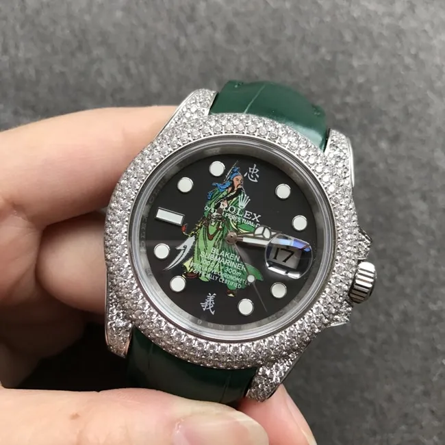 top-tier watch Rolex men's black dial green strap automatic movementleather strapv3 version Submariner series watch side view