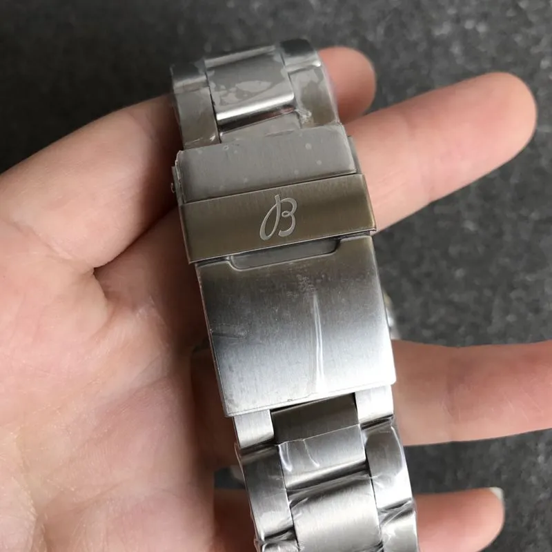 Breitlingtop-tiersuper watch pilot 8 series men's steel bracelet gray plate watch front view
