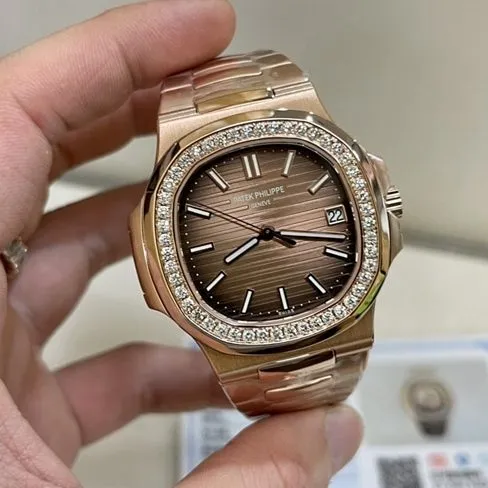 3K Factorytop-tier replicaPatek Philippe super a watch men's gold plate gold band 18Krose gold South African real diamond mechanical watch side view