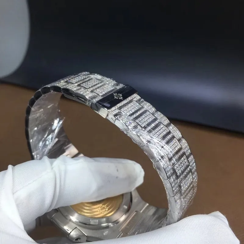 Real diamond replicaPatek PhilippeNautilus40mm full diamond front view