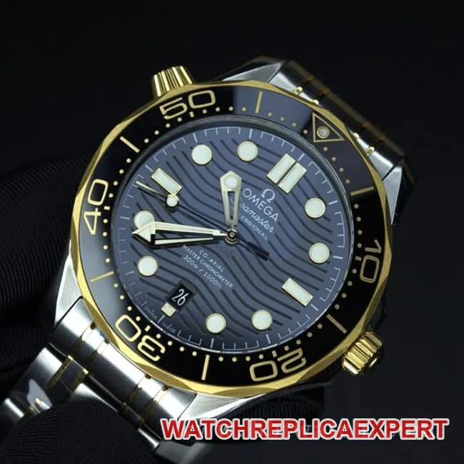 VS FactoryOmegatop-tier watch Seamaster series 300 gold steel bracelet ceramic bezel8800movement fully automatic movement watch movement picture
