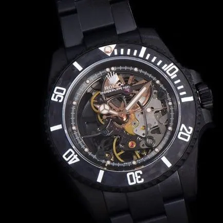 Rolextop-tier watch men's black dialsteel braceletSubmariner series mechanical watch front view
