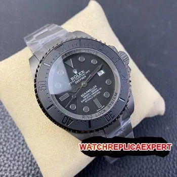 Rolex Submariner 116618LN: Authentic