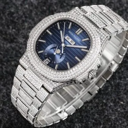 top-tier replicaPatek Philippe sporty and elegant baby's breath series Nautilus full diamond white steel blue dial men's mechanical watch movement picture
